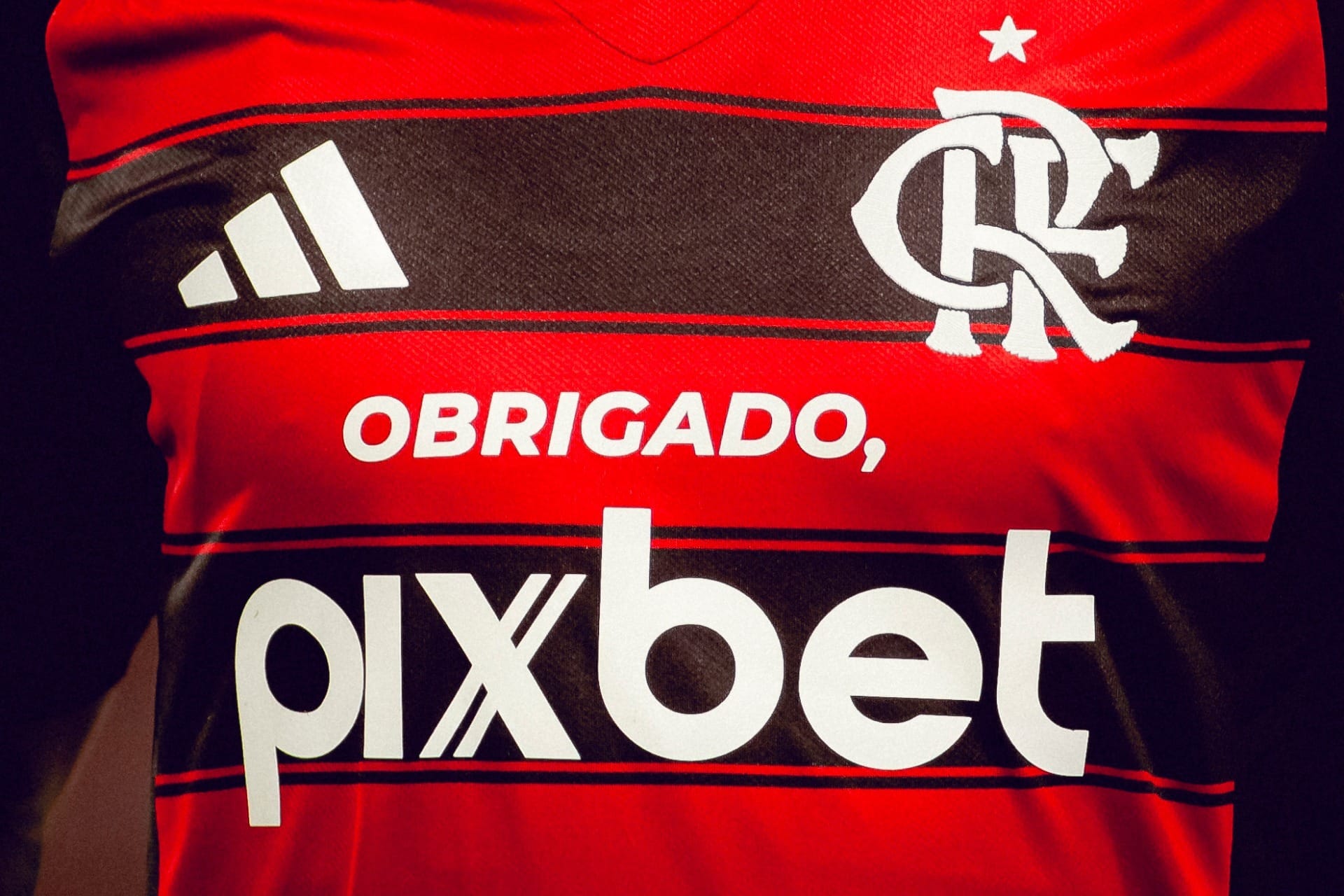 Flamengo lidera ranking de patrocínios; veja valores dos 12 grandes