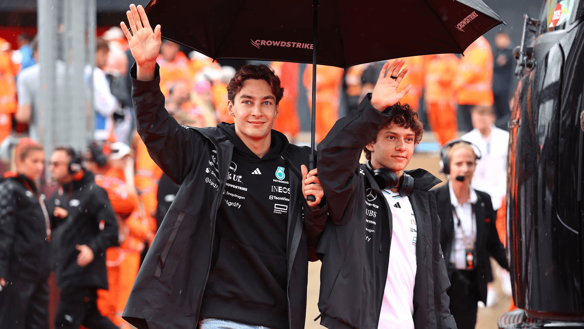 George Russell e Kimi Antonelli buscam uma renovação de contrato na Mercedes