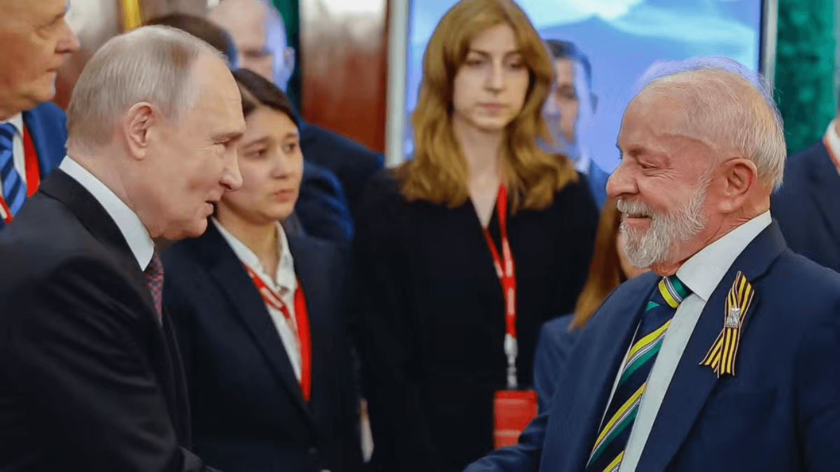 Putin liga para Lula e fala sobre reunião com Trump no Alasca