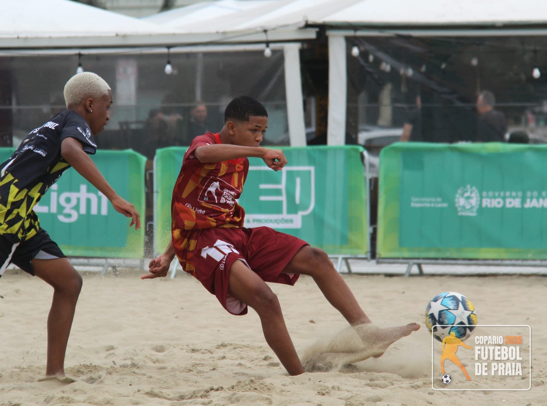Copa Rio de Futebol de Praia reúne comunidades em Copacabana até 20 de dezembro
