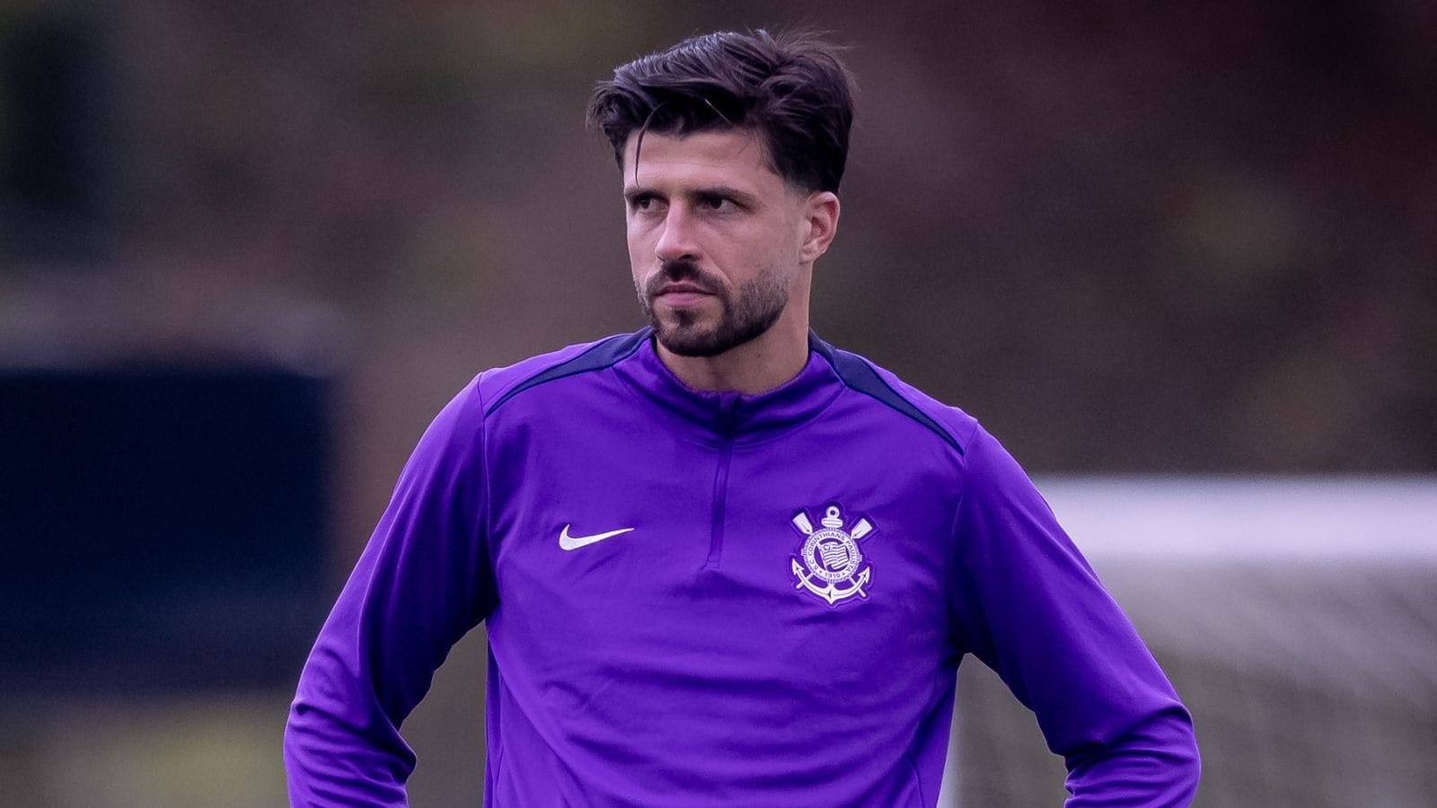 Corinthians afasta atacante Héctor Hernández dos treinamentos da equipe principal