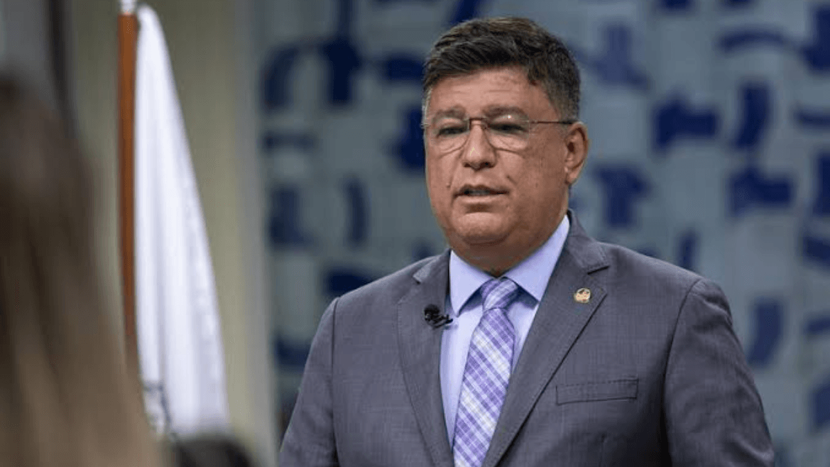Presidente da CPMI do INSS critica interferência do STF
