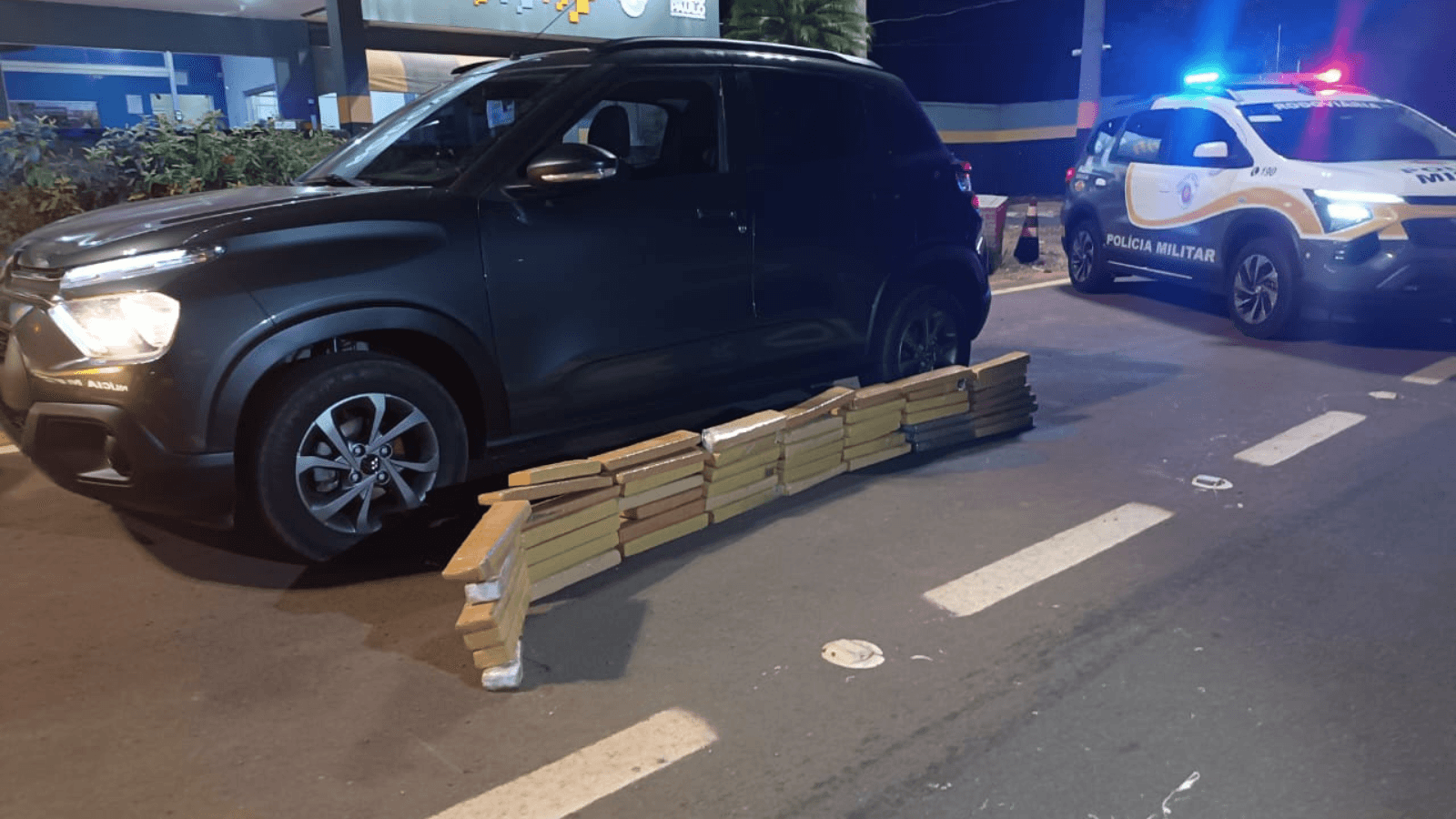 Veículo é apreendido com 55 Kg de maconha na Rodovia Marechal Rondon