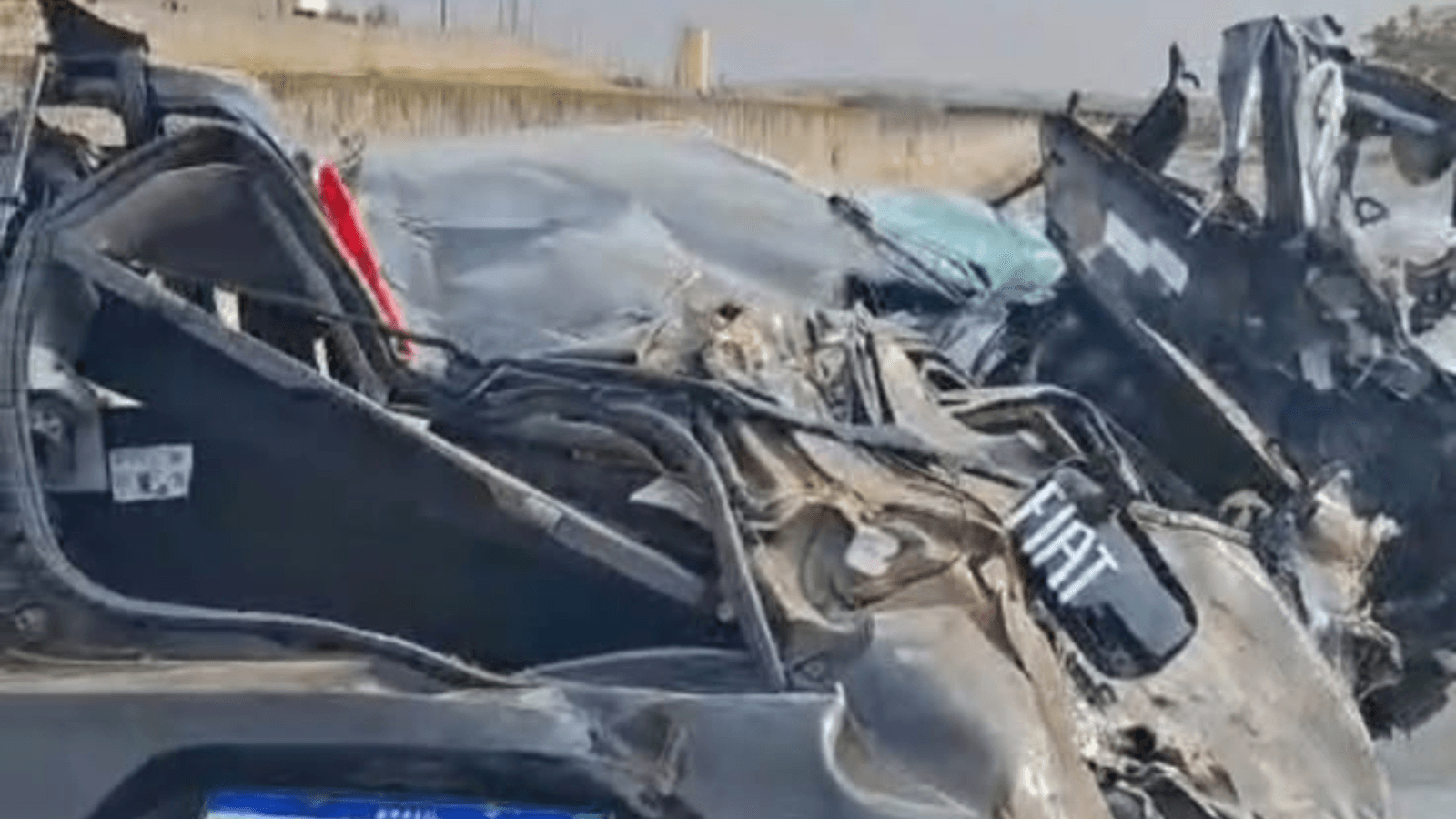Motorista fica ferida após carro ser atingido por caminhão em Catanduva