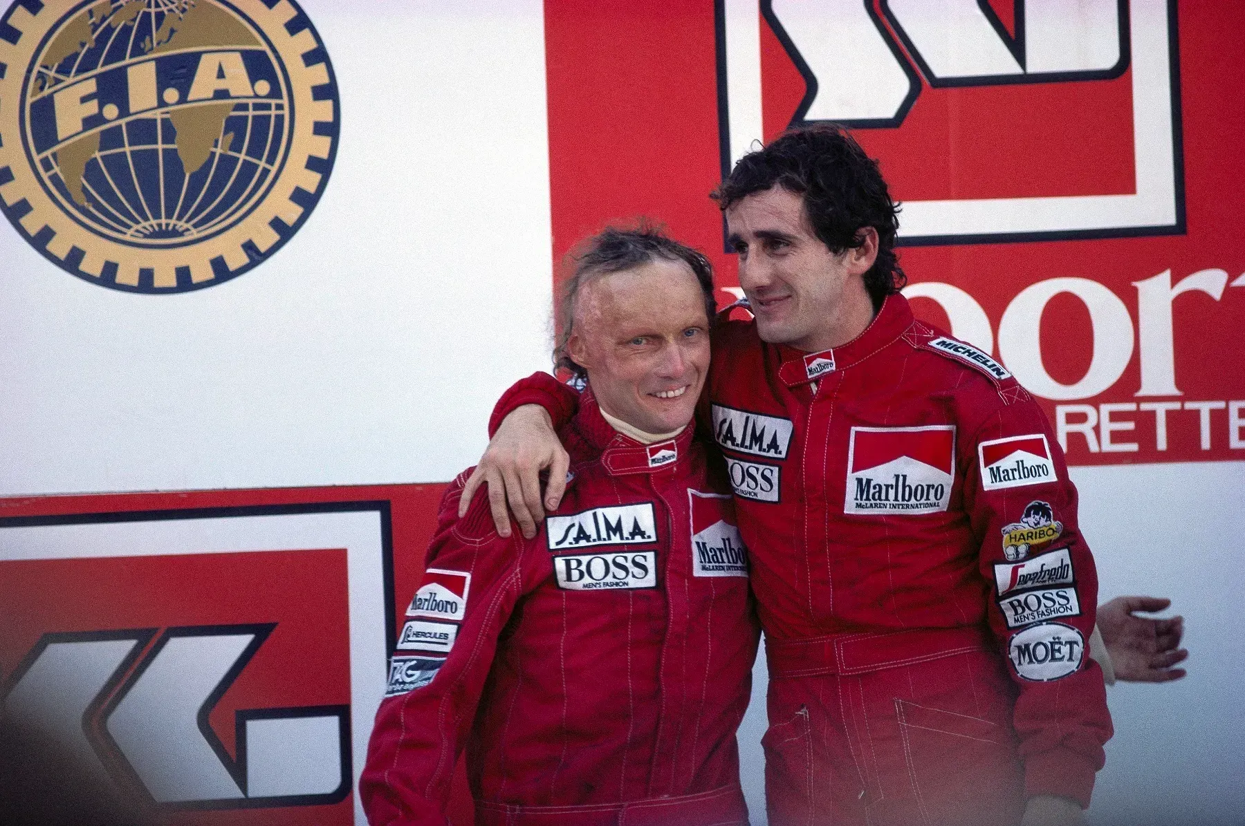 A McLaren tornou-se campeã consecutiva pela primeira vez em meados da década de 1980 com Lauda e Prost
