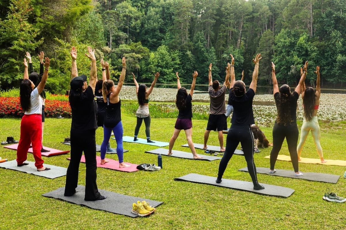 Campinas realiza aulas de yoga e promove equilíbrio entre corpo e mente - QTU Questões do Universo