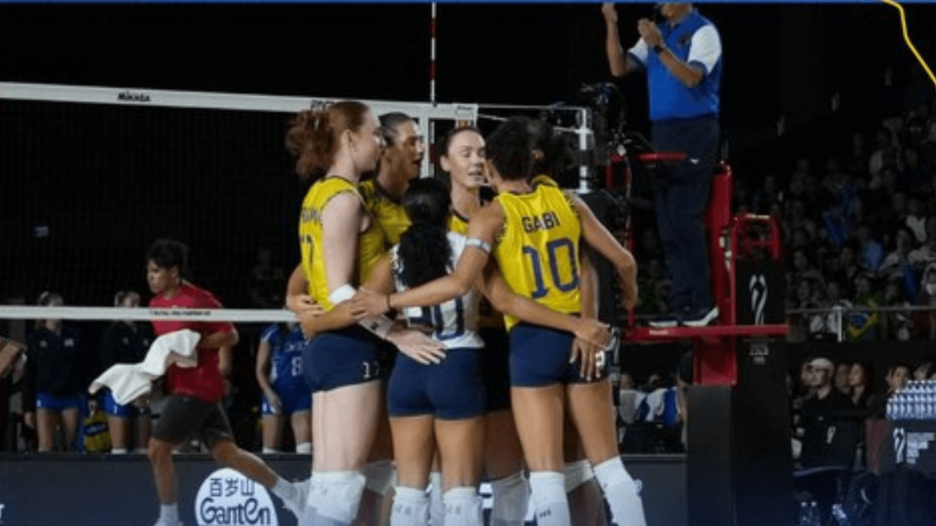 Seleção feminina leva susto, mas vira sobre a França e avança às oitavas no Mundial de vôlei