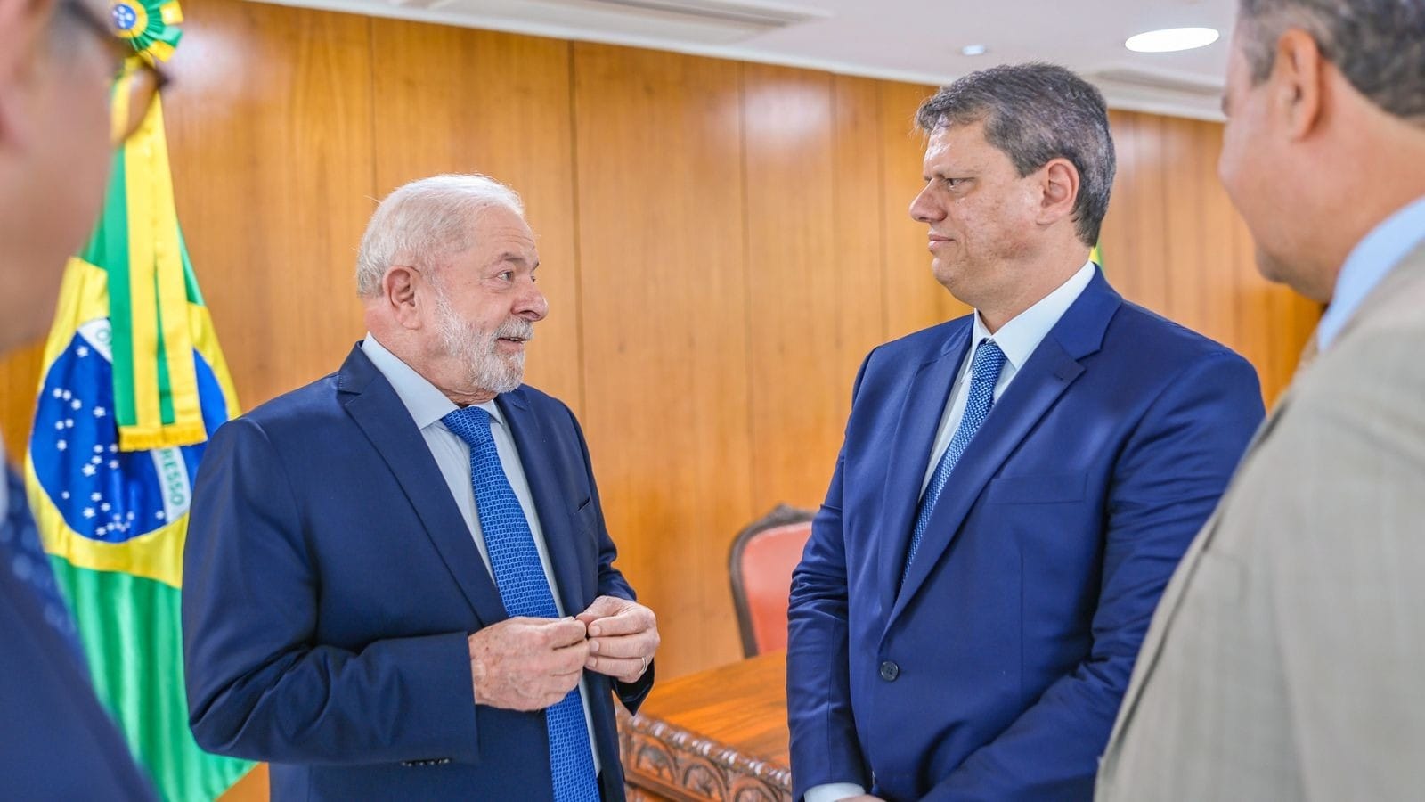 Andreazza: Lula escolhe Tarcísio em 2026 e expõe governador de SP à vidraça