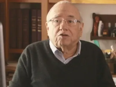 Escritor Luis Fernando Verissimo é enterrado em Porto Alegre