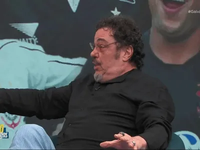 Casagrande provoca: “Em 2025, o Palmeiras acaba como freguês do Corinthians”