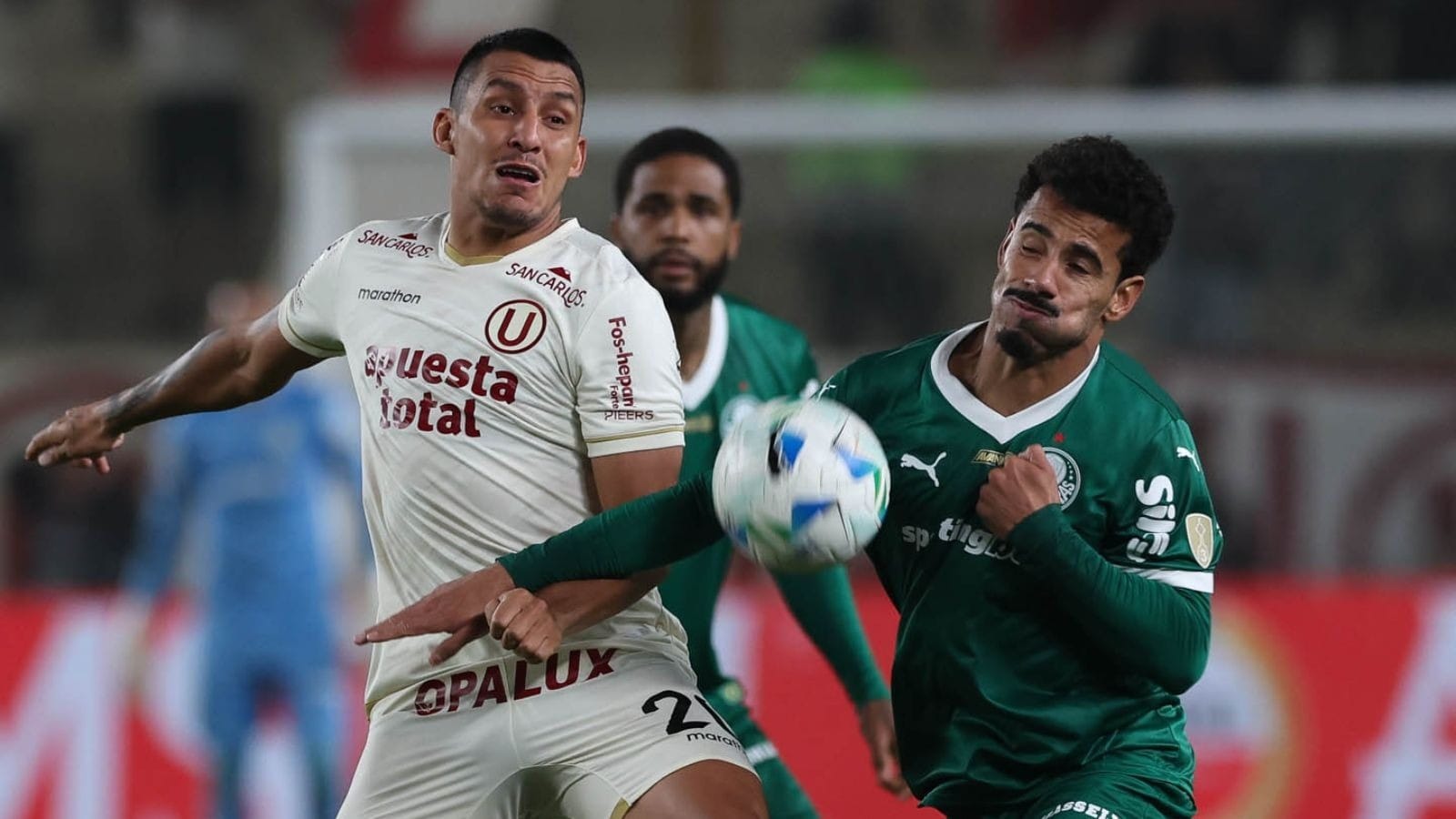 Palmeiras é multado pela Conmebol por atraso em jogo contra o Universitario