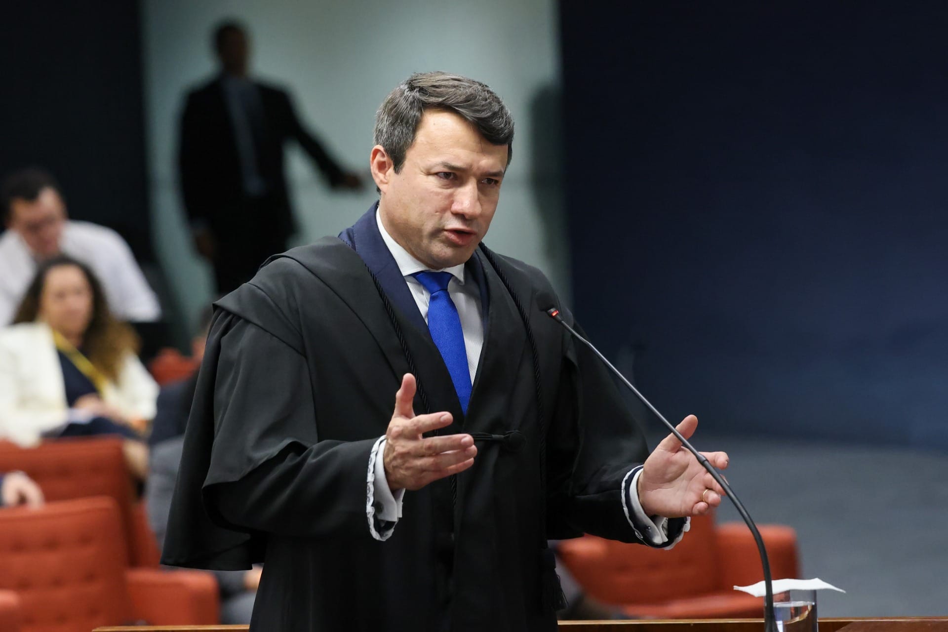 Minuta encontrada na casa de Anderson Torres já circulava na internet, diz defesa