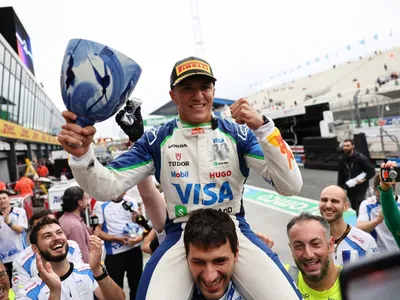 Hadjar procura por troféu do GP da Holanda: “Quero o quebrado, faz parte da minha história”