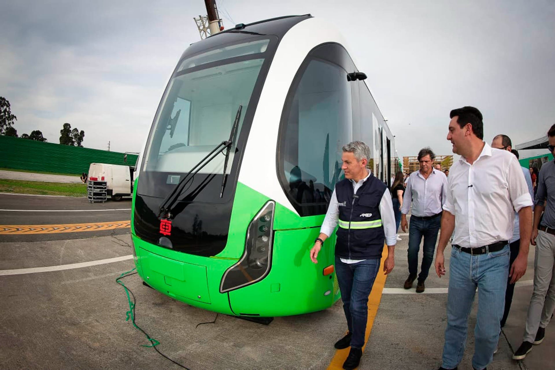 Paraná será o primeiro da América do Sul a adotar Bonde Urbano Digital no transporte