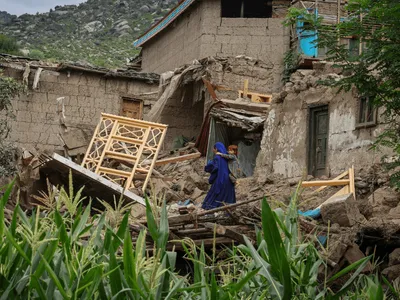 Sobe para 2,2 mil número de mortos em terremoto no Afeganistão