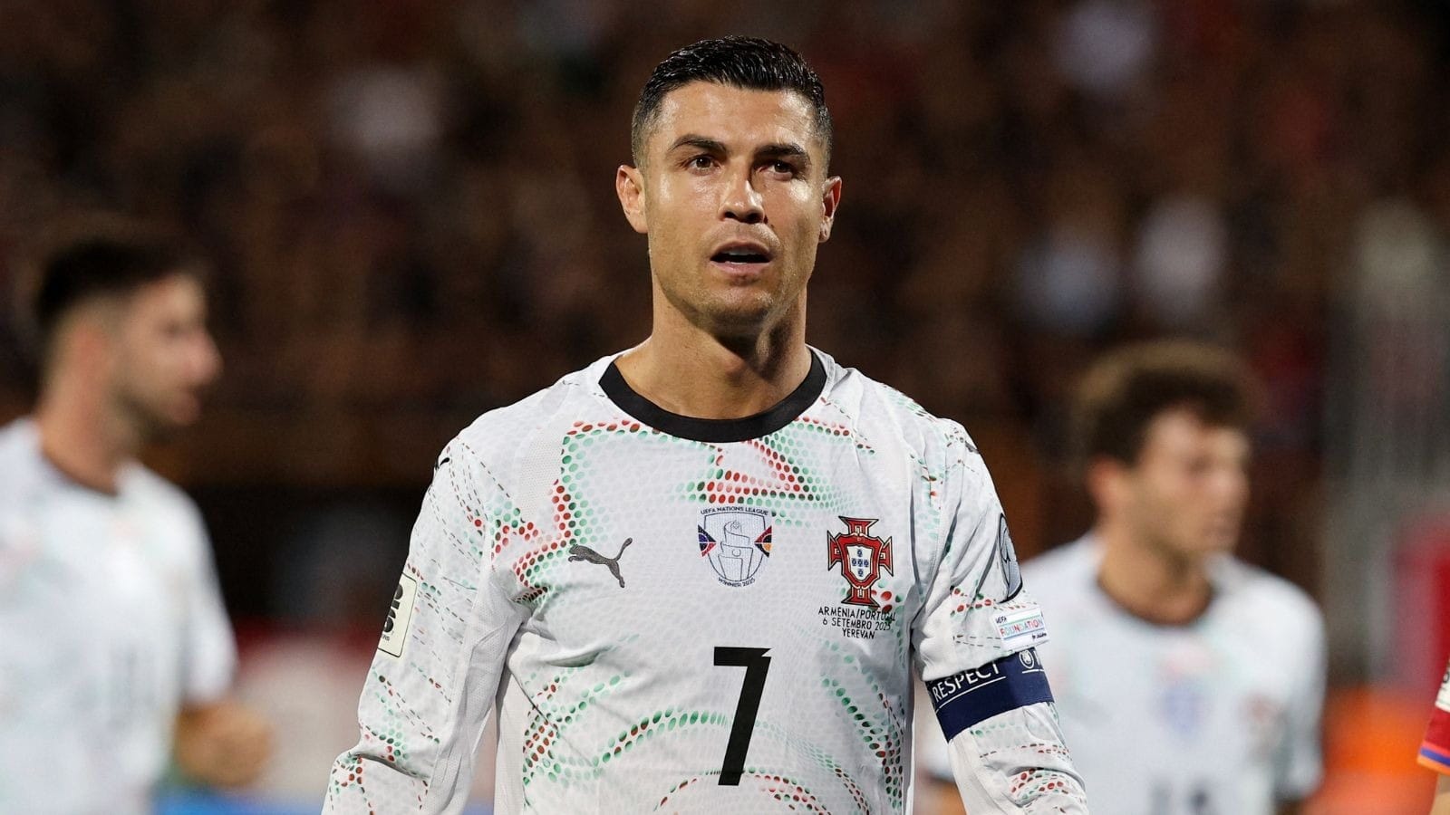 Cristiano Ronaldo faz 2 em goleada de Portugal sobre Armênia e se aproxima do gol mil