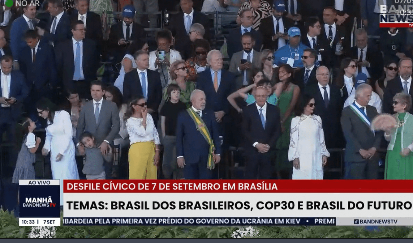 Com Hugo Motta na tribuna, plateia entoa 'sem anistia' na Esplanada