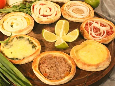 Esfiha do Brasil é diferente da versão original do Oriente Médio; chef explica