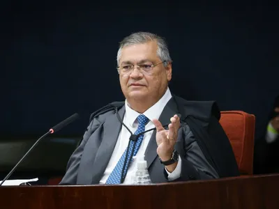 Dino intima partidos do Congresso para explicar destinação de emendas