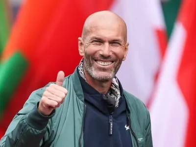 Zidane assumirá seleção da França após a Copa do Mundo, diz jornal