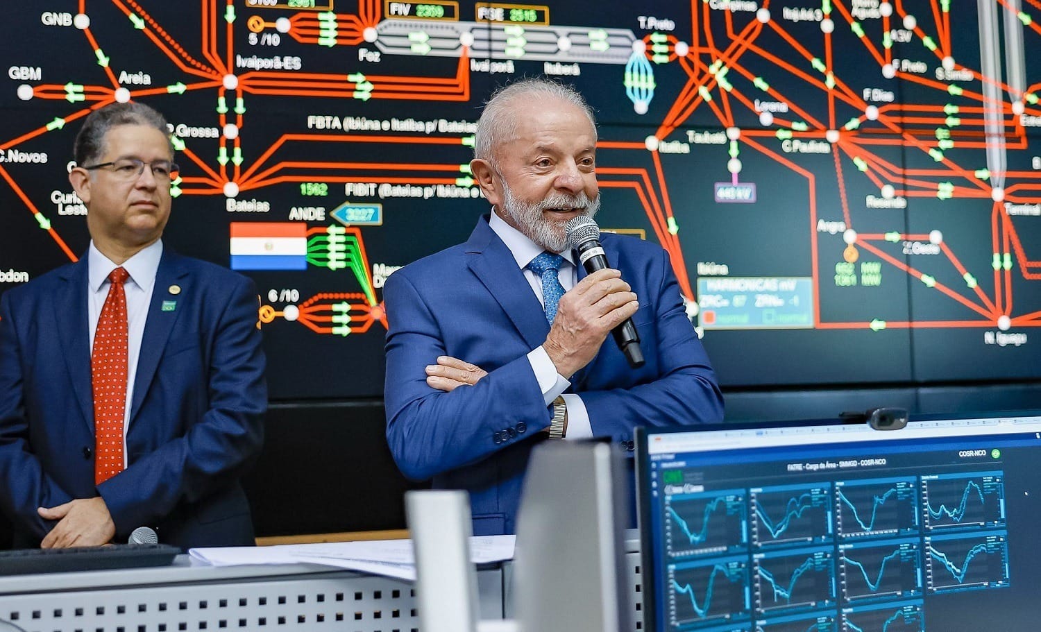 Lula: em vez de brigar, Trump deveria conhecer sistema interligado de energia do Brasil