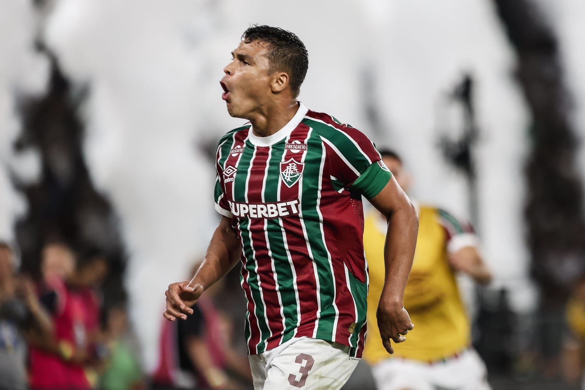 Thiago Silva marca no fim, elimina Bahia e coloca Fluminense na semifinal