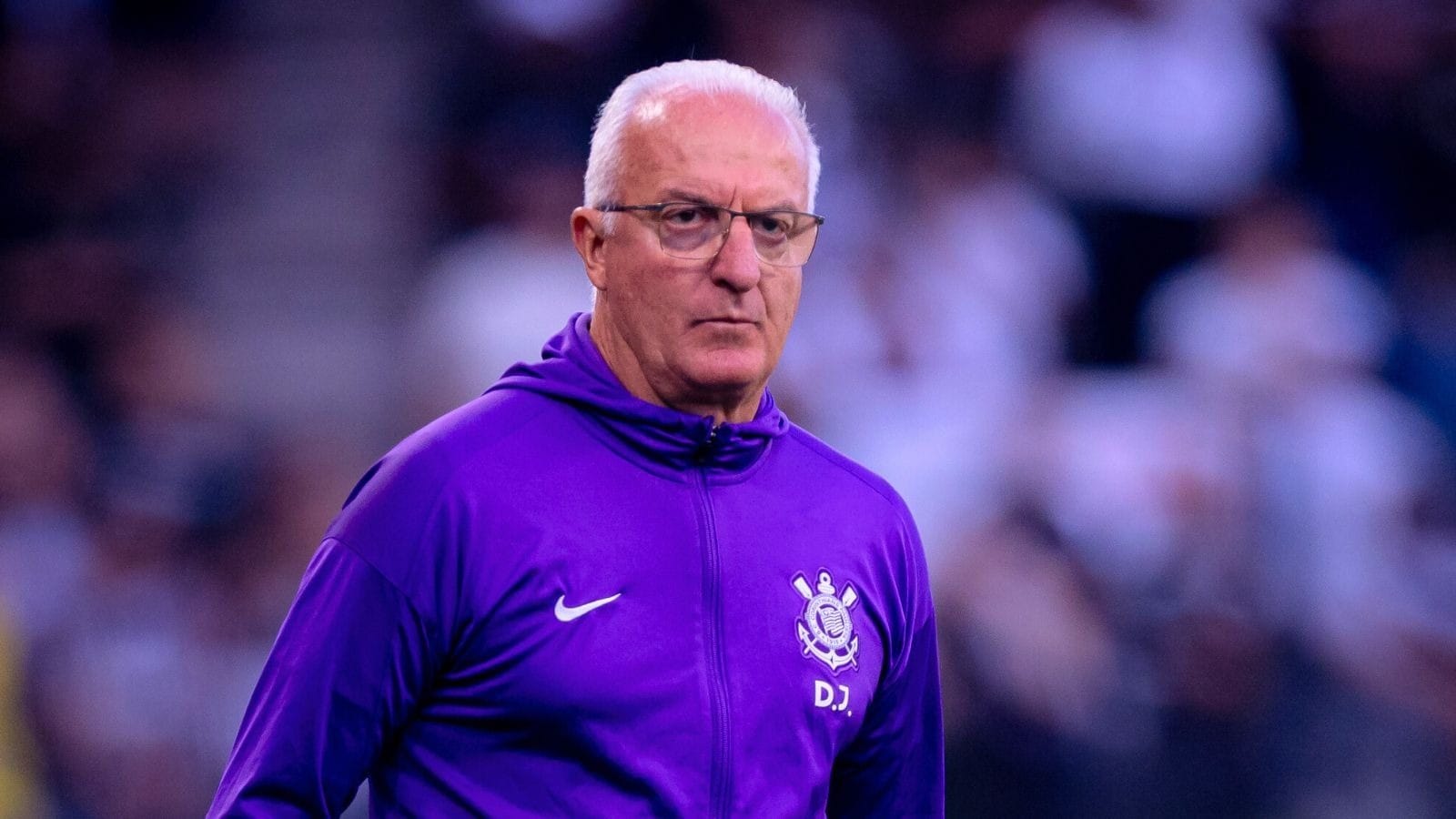 Dorival pede 'reforços de nível' para sequência de temporada no Corinthians