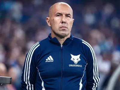 Elia Junior: "Leonardo Jardim, do Cruzeiro, é o melhor técnico do Brasil hoje"