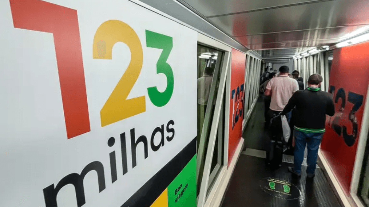 Programas de milhas oferecem vantagens, mas exigem atenção ao uso