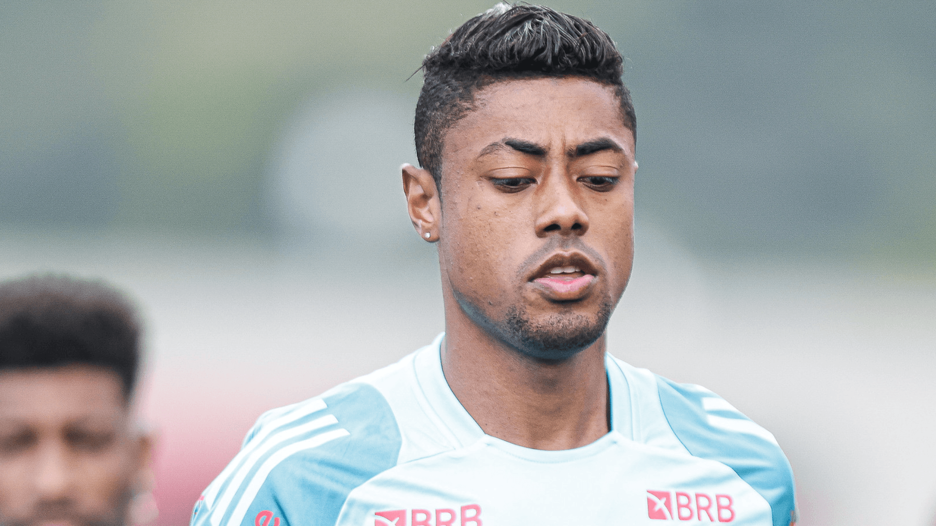 Flamengo obtém efeito suspensivo e Bruno Henrique é liberado para atuar até novo julgamento