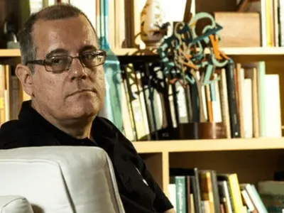 Poeta e tradutor Paulo Henriques Britto é o mais novo imortal da Academia Brasileira de Letras