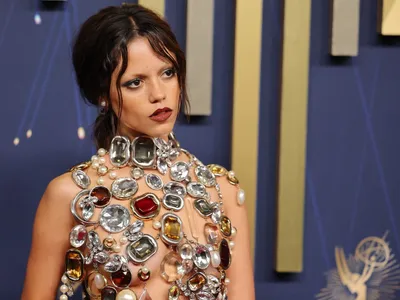 Klara e o Sol: Jenna Ortega estrela novo longa sci-fi com Amy Adams