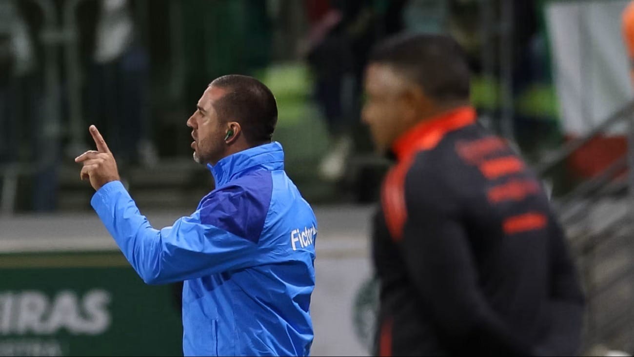 Elia Jr. vê indireta de auxiliar a Abel no Palmeiras: "Deu uma cutucadinha"