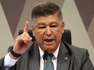 Carlos Viana recebe convite para disputar a Presidência da República