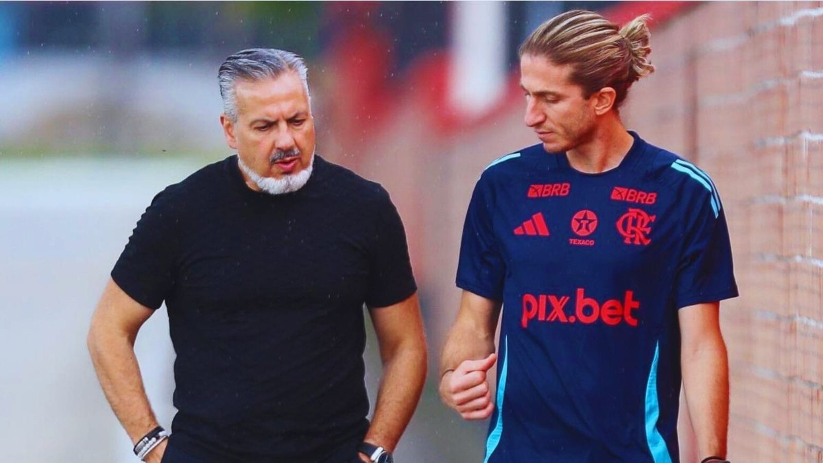 Boto fala sobre renovação com Filipe Luís e Arrascaeta no Flamengo