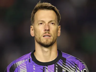 Neto, goleiro do Botafogo, vai ser submetido a cirurgia e está fora da temporada