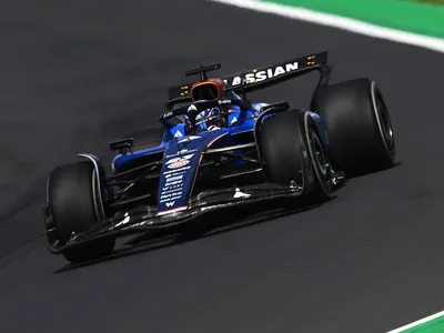 Albon chega ao GP do Azerbaijão querendo aproveitar bom momento na temporada