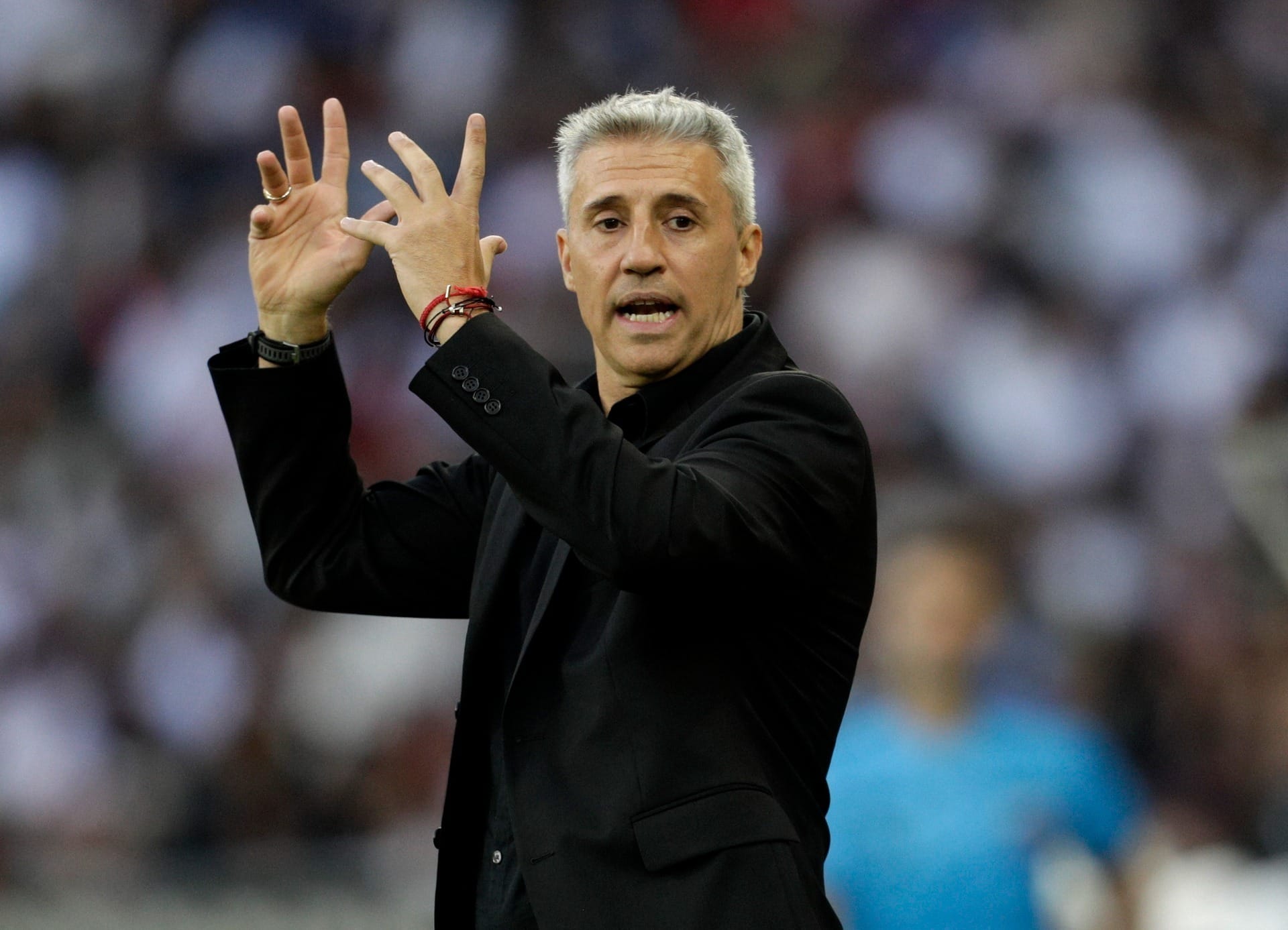 Crespo desabafa sobre fase do São Paulo: “Acontecem coisas inacreditáveis”