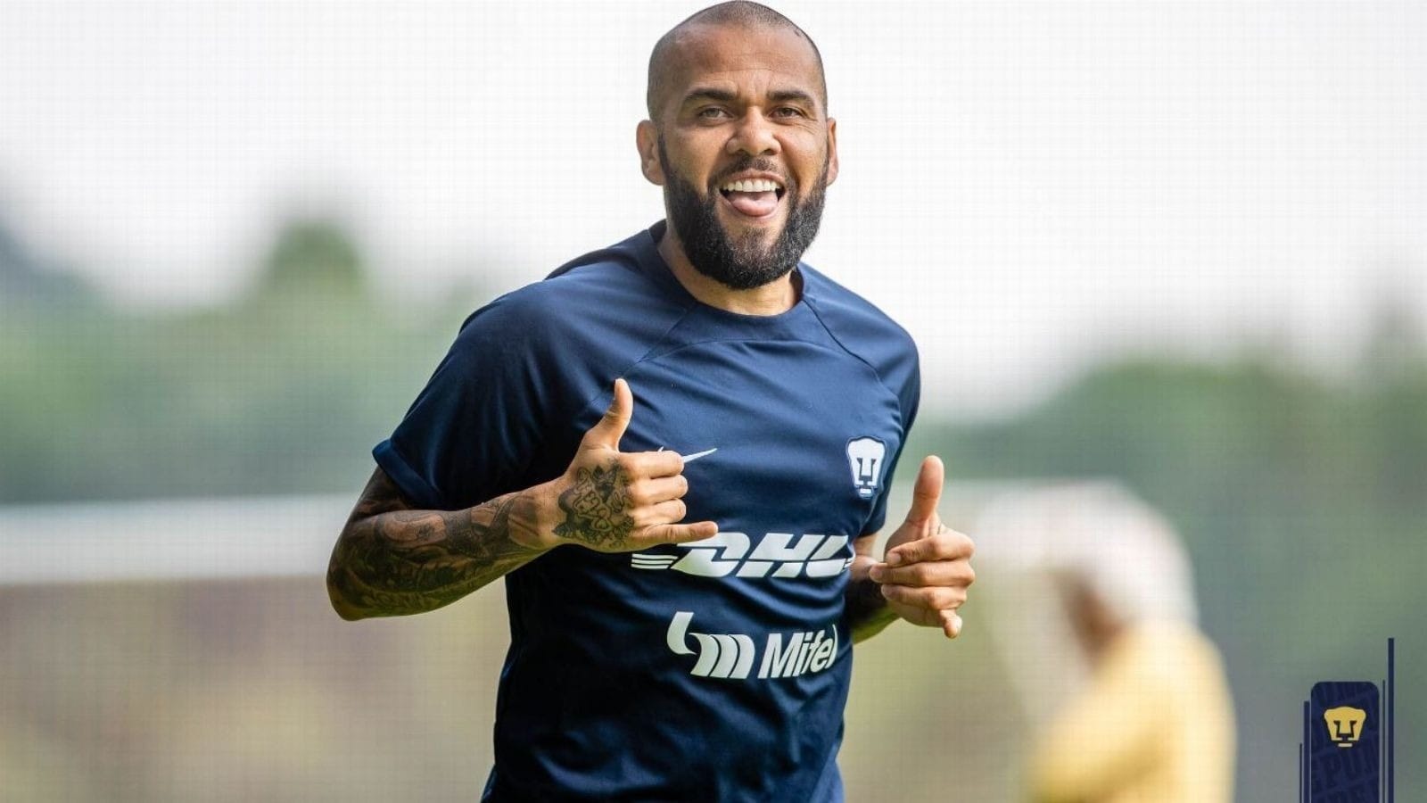 Daniel Alves é condenado a pagar indenização milionária a clube do México