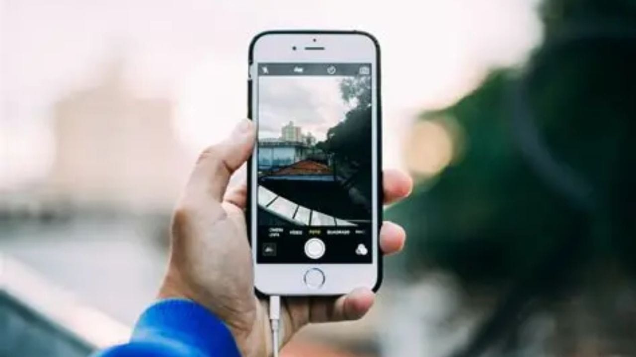 Prefeito japonês quer limitar uso de celular para 2 horas diárias