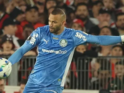 Goleiro Weverton no Bahia? Entenda situação do jogador do Palmeiras