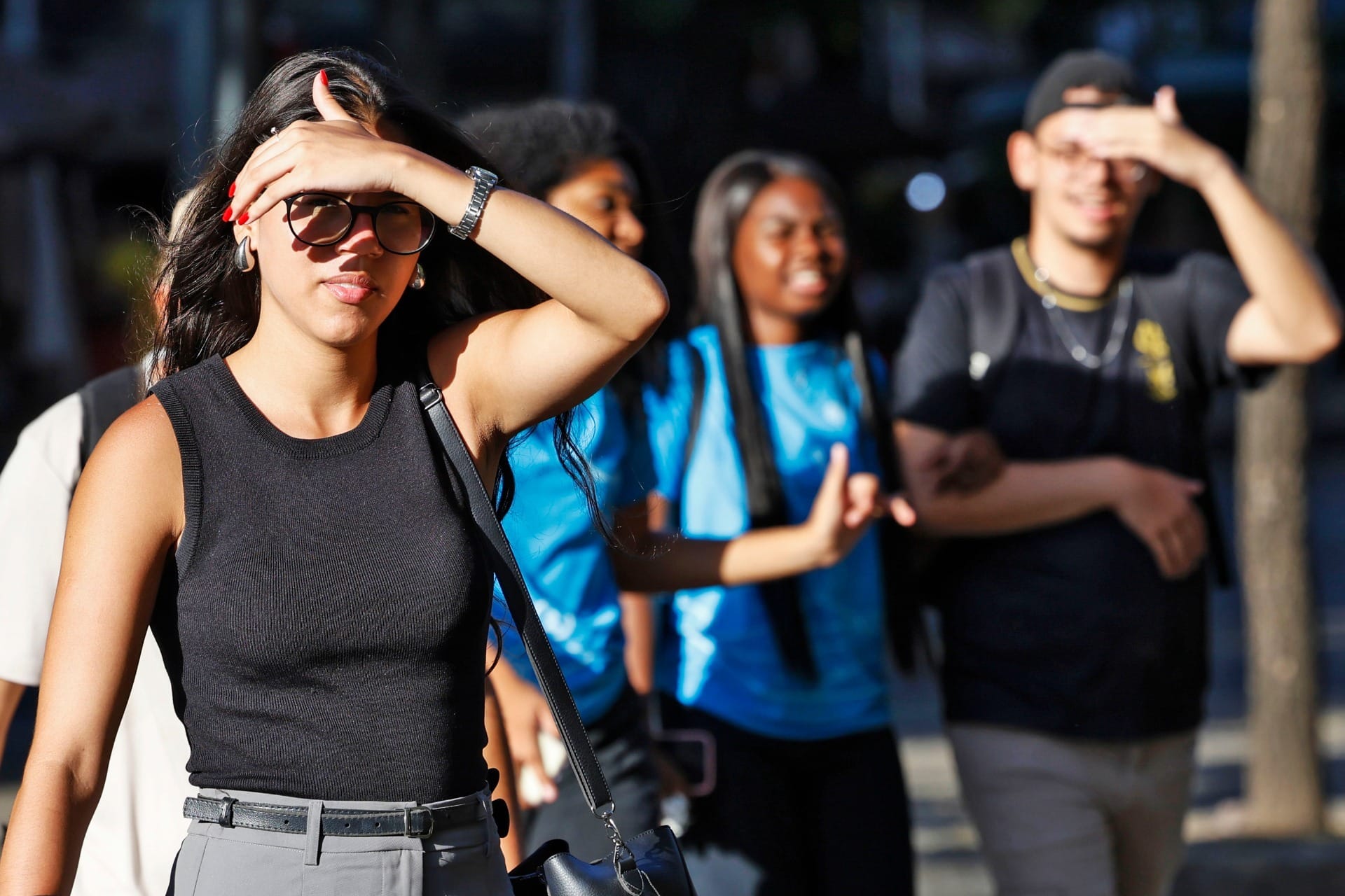 Frente fria provoca temporais no Sul e calor extremo no Sudeste