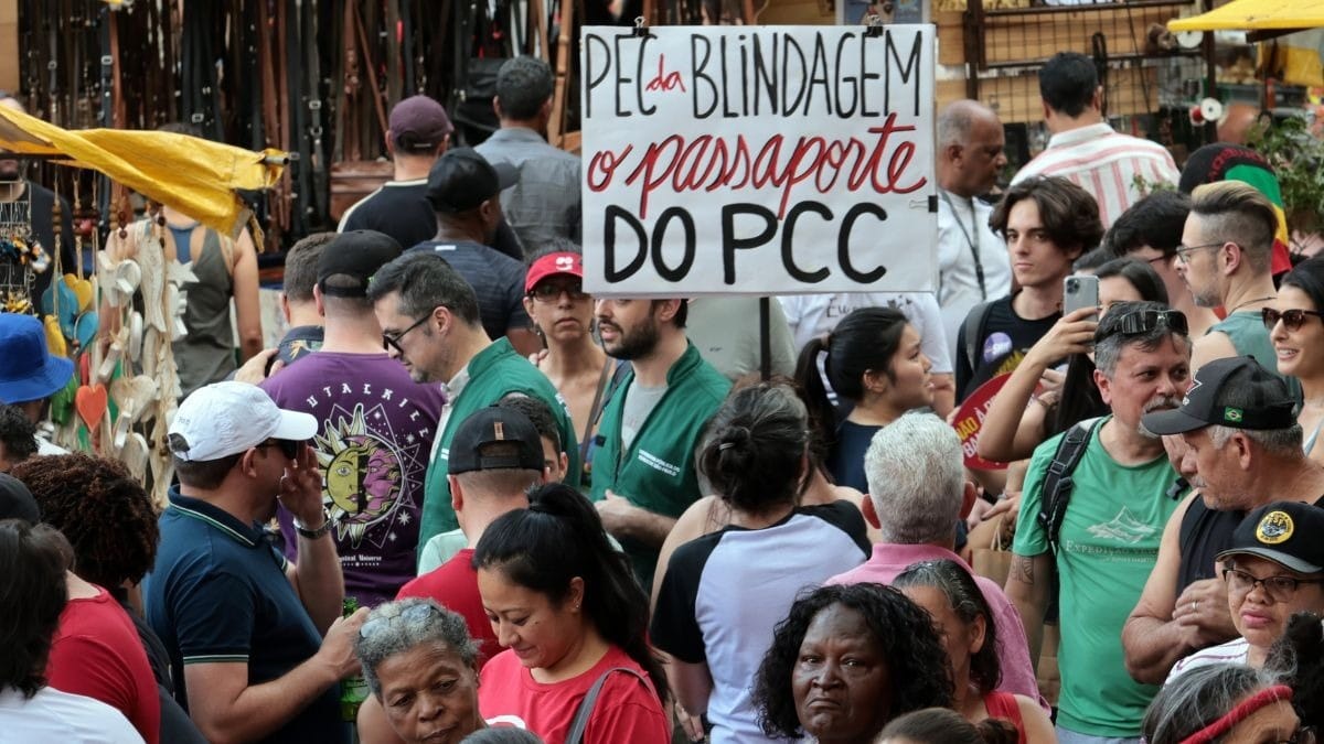 Artistas e esquerda se mobilizam nas redes contra "PEC da Blindagem" e anistia a Bolsonaro
