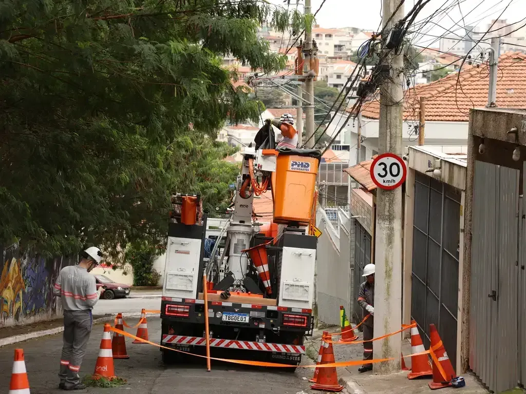 Enel SP: falha em subestação deixou 900 mil sem energia na manhã desta segunda-feira