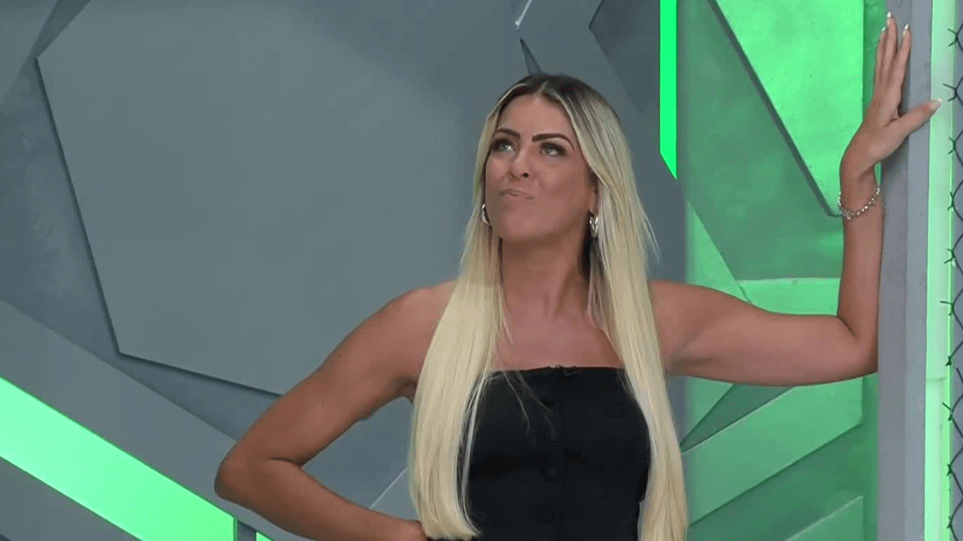 Renata Fan vira alvo de zoeira após Gre-Nal e dispara: “Cansada de perder”
