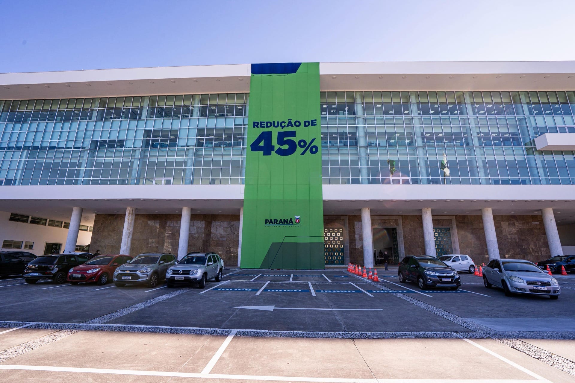 Paraná reduz alíquota do IPVA para 1,9% a partir de 2026