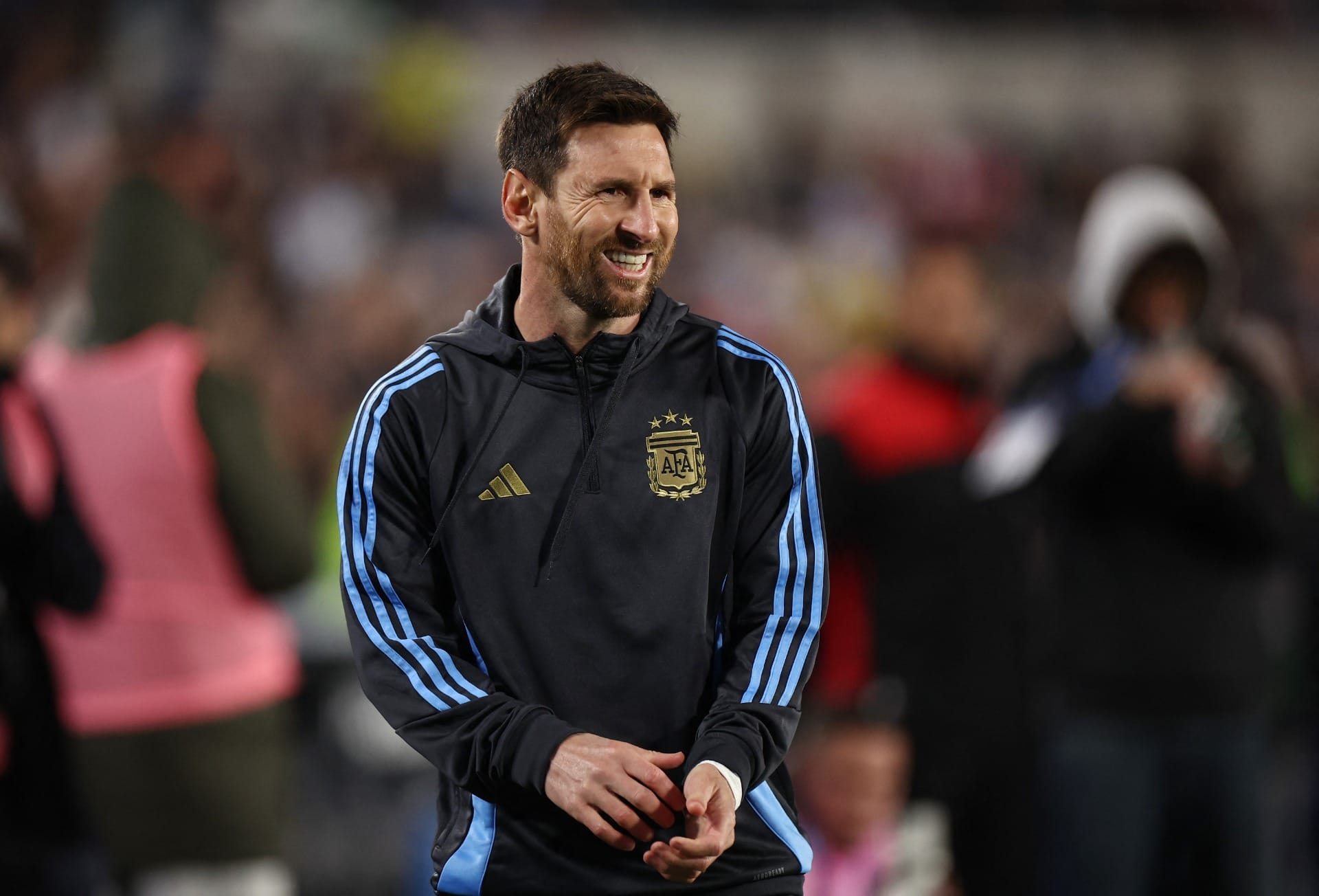 Messi parabeniza Dembélé pela conquista da Bola de Ouro: "Muito feliz por você"