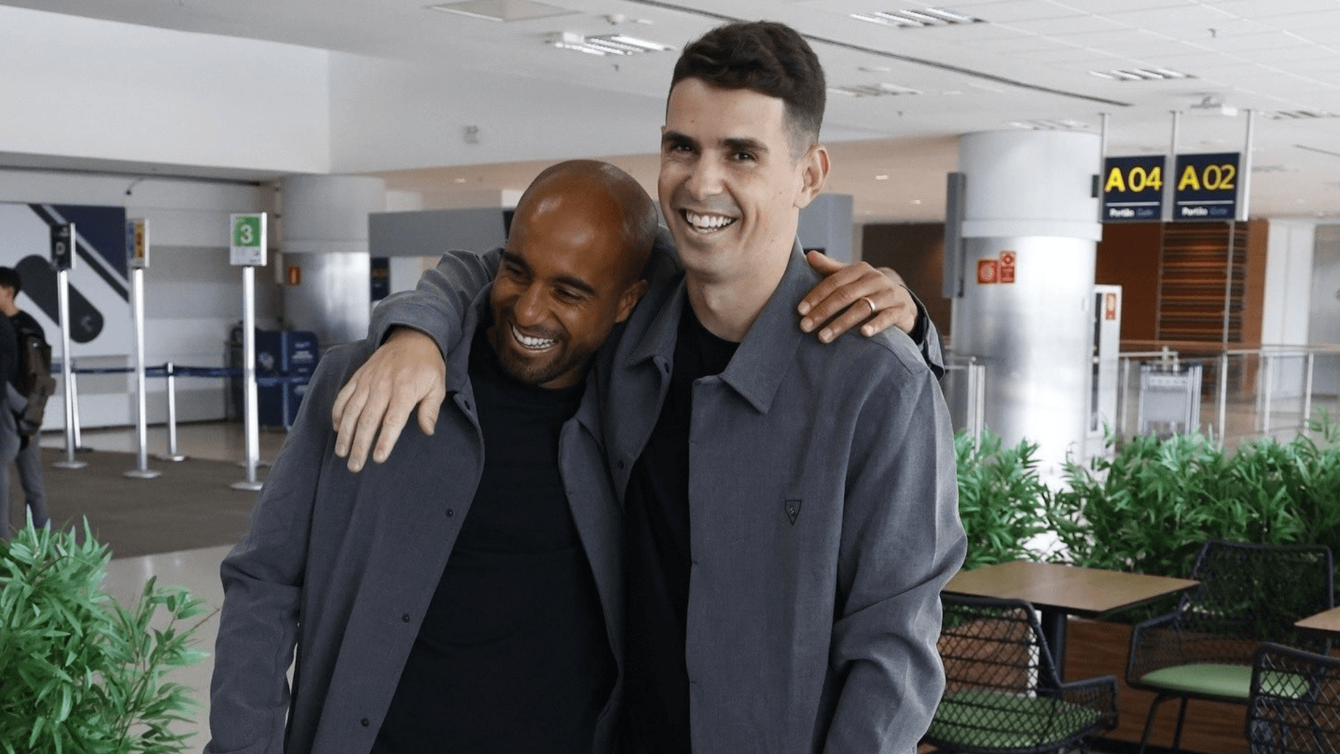 Lucas Moura e Oscar não jogam juntos há mais de 6 meses; veja balanço da temporada