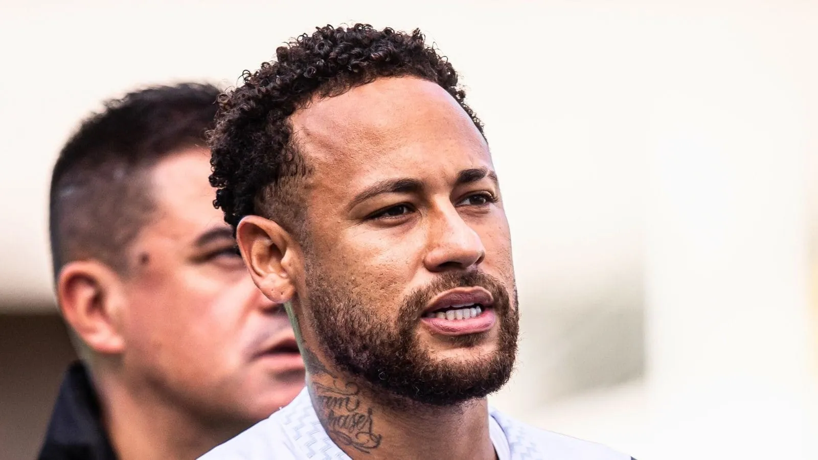 Neymar ainda não engrenou desde que voltou ao Santos