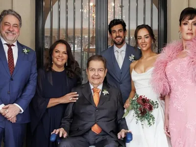 Presidente do São Paulo mostra fotos do casamento do filho e elogia Faustão